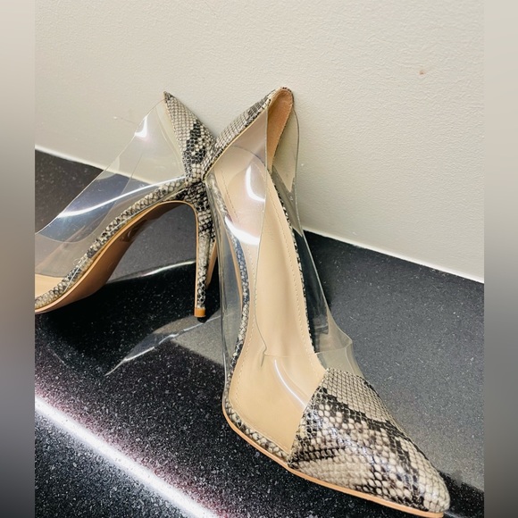 Snake-Print Clear Heels Size 8.5 - Picture 2 of 9